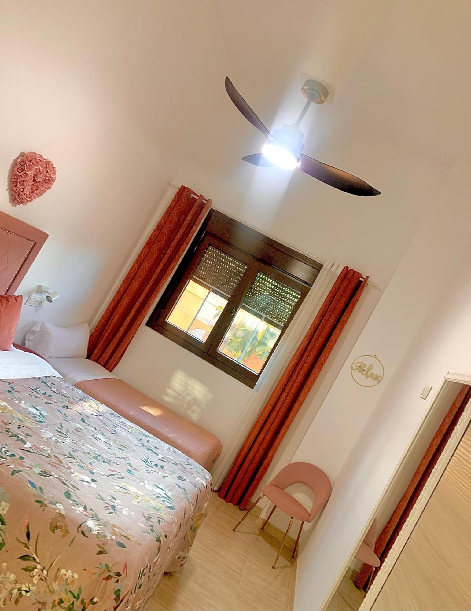 Amplia Vivienda New Para12 Pers A 4 Min Caminando De Playa Con Terraza, Piscina Com, Wifi, Ventiladores De Techo, Lavavajillas Рокетас-де-Мар Екстер'єр фото
